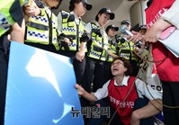 [포토] 이희호 방북길 찾은 엄마부대봉사단