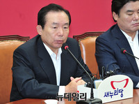 [포토] 모두발언 하는 새누리당 이인제 최고위원