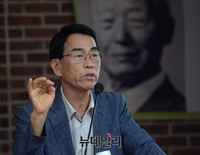 [포토] 제54회 이승만포럼, 발제 맡은 정일화 한미안보연구회 이사