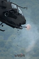 [포토] 공중 타격하는 코브라헬기