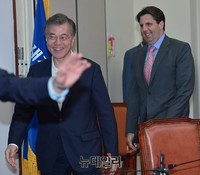 [포토] 새정치 찾은 마크리퍼트 주한 미국대사