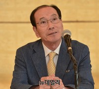 [포토] 소비자 정책포럼, 주제발표하는 정진연 교수