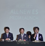 [포토] 렉서스 올 뉴 ES 국내출시, 답변하는 '아사히 토시오' 엔지니어총괄