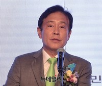 [포토] 축사하는 김정태 하나금융지주 회장