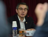 [포토] 모두발언하는 정재찬 공정위장