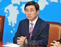 [포토] 한국사교과서 국정화반대 모임과 면담 갖는 이종걸 원내대표