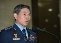[포토] 업무보고하는 정경두 전략기획본부장