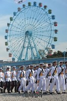 [포토] 인천상륙작전 전승기념식 입장하는 해군