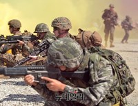 [포토] 인천상륙작전 재연하는 한미 연합군
