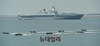 [포토] 인천상륙작전 재연하는 독도함과 해병대