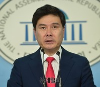 [포토] 지상욱 새누리당 서울시당 중구 당협위원장