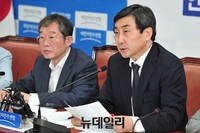 [포토] 모두발언 하는 이종걸 원내대표