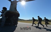 [포토] 치누크헬기로 달리는 한미해병대