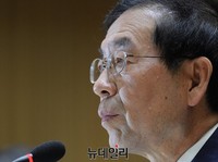 [포토] 서울시 국정감사, 질의듣는 박원순 서울시장