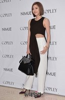 [포토] 손담비, 복근강조한 독특한 패션