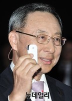 [포토] 미래전략 발표하는 황창규 KT 회장