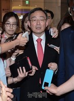 [포토] 이동통신 현장방문 나선 최성준 방송통신위원장