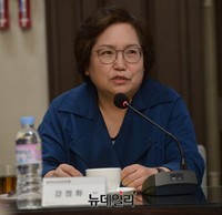 [포토] 이동통신 유통현장 간담회, 발언하는 강정화 회장