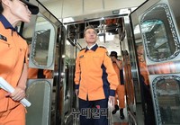 [포토] 용산소방서 찾은 문재인 대표