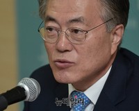 [포토] 소방대원 격려하는 문재인 대표