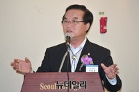 [포토] 격려사 하는 정갑윤 국회부의장