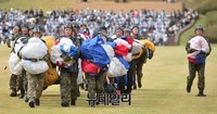 [포토] 연합 고공강하 후 퇴장하는 우리군