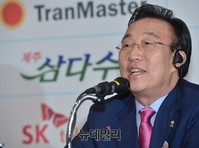 [포토] 세계군인체육대회, 발언하는 김관용 경북지사
