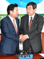 [포토] 인사 나누는 여야 원내대표