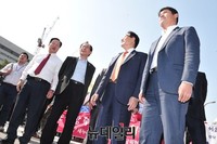 [포토] 농어촌 선거구 놓고 단합된 여야 의원들