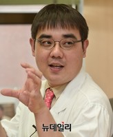 [포토] 경희대 한방병원 침구과 강중원 교수