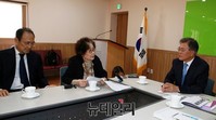 [포토] 간담회 갖는 새정치민주연합 문재인 대표