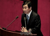 [포토] 의사진행발언 하는 새정치민주연합 이종걸 원내대표