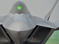 [포토] F-22 랩터, 날카로운 라인