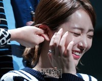 [포토] 동안마사지 받는 배슬기