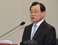 [포토] 업무보고 하는 이병기 대통령 비서실장