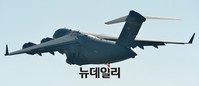 [포토] 서울공항서 이륙한 C-17 전략수송기
