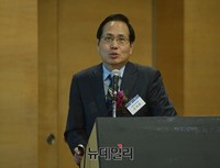 [포토] 금융정책방향 포럼, 주제발표하는 조남희 금융소비자원장