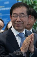 [포토] 박수치는 박원순 서울시장