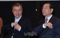 [포토] 고단한 미생들과의 간담회 참석한 문재인-박원순