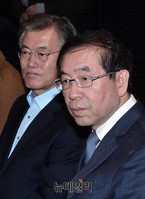 [포토] 청년질의 듣는 박원순-문재인