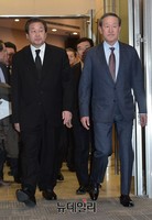 [포토] 정책간담회 입장하는 김무성-허창수