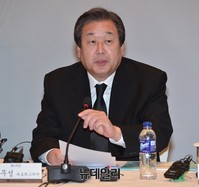 [포토] 정책간담회 모두발언하는 김무성 대표