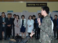 [포토] 퇴원한 김정원하사 