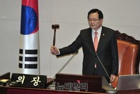 [포토] 예산안 통과 시키는 정의화 국회의장