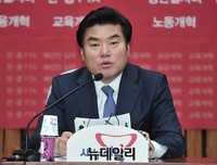 [포토] 모두발언 하는 원유철 원내대표