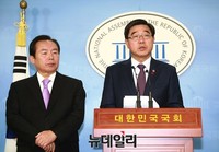 [포토] 노동개혁법 통과 호소하는 이기권 고용노동부 장관