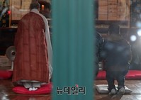 [포토] 도법스님과 절하는 한상균