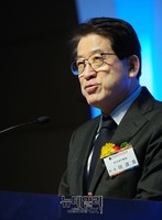 [포토] 혁신형 제약기업 성과보고회, 축사하는 이경호 회장