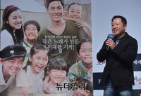 [포토] 영화 '오빠생각' 메가폰 잡은 이한 감독