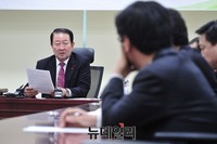 [포토] 통합신당 회의 주재하는 박주선 의원